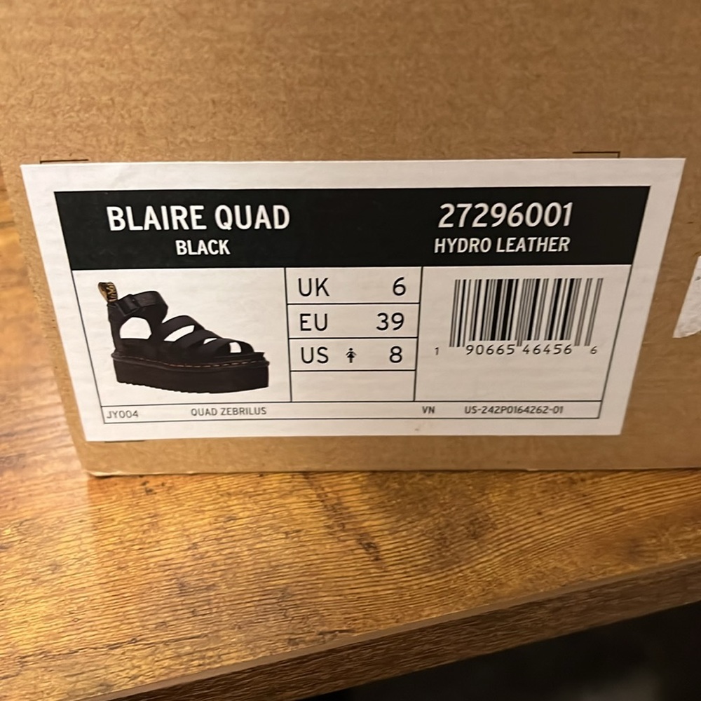Barely worn Size 8 Blair’s Quad platform black Dr. Martens - Picture 4 of 4